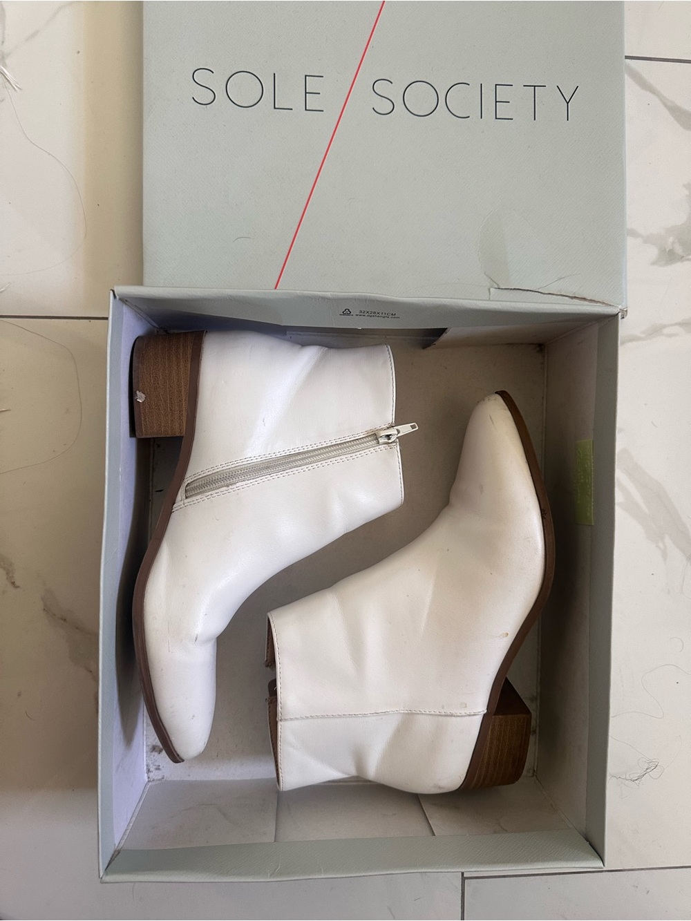 Sole Society White Leather Ankle Booties with Brown Stacked Heel